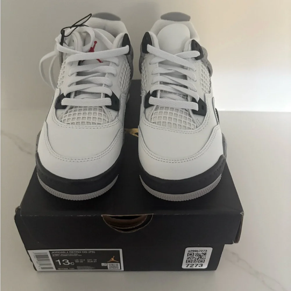 Jordan Kids White and Black Sneakers - Picture 2 of 4